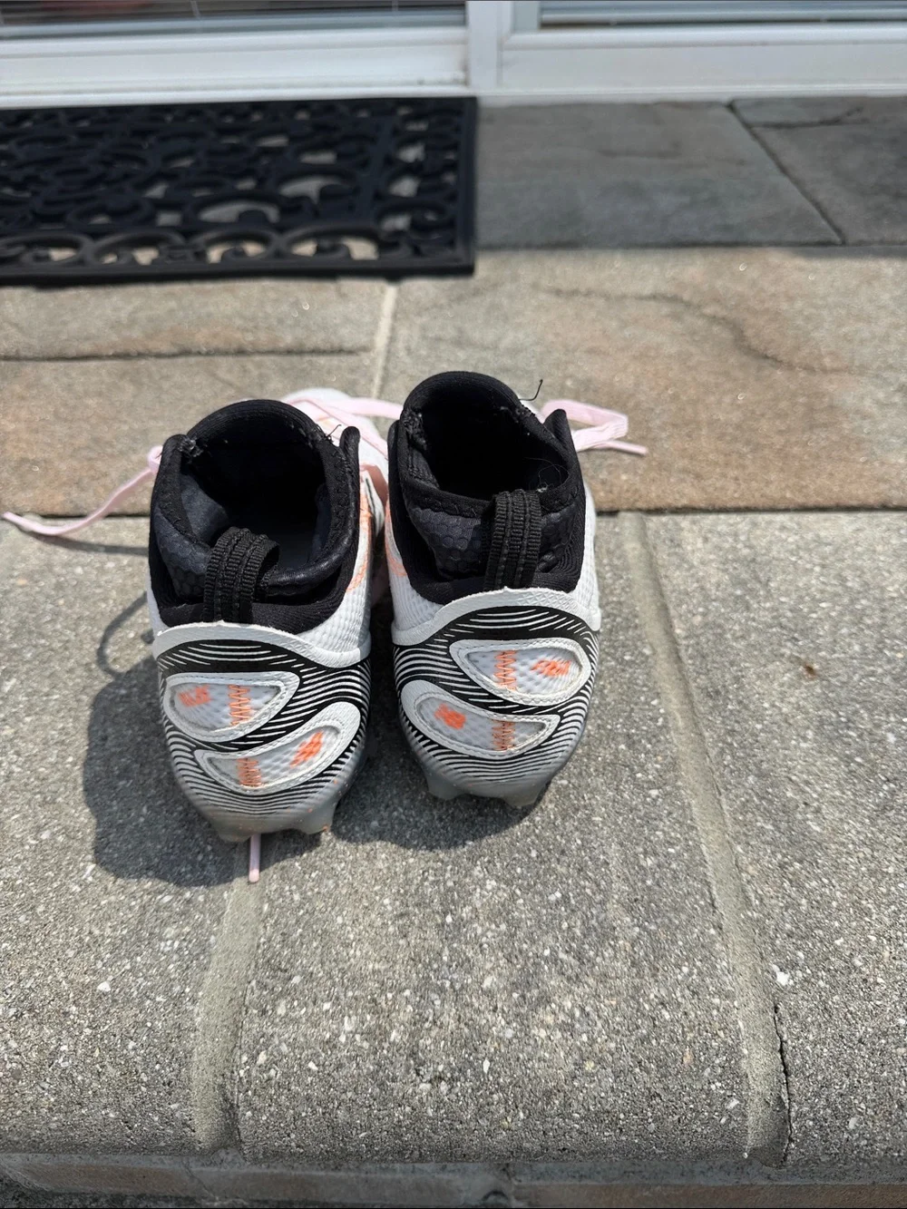 New Balance freeze cleats Women’s size 9